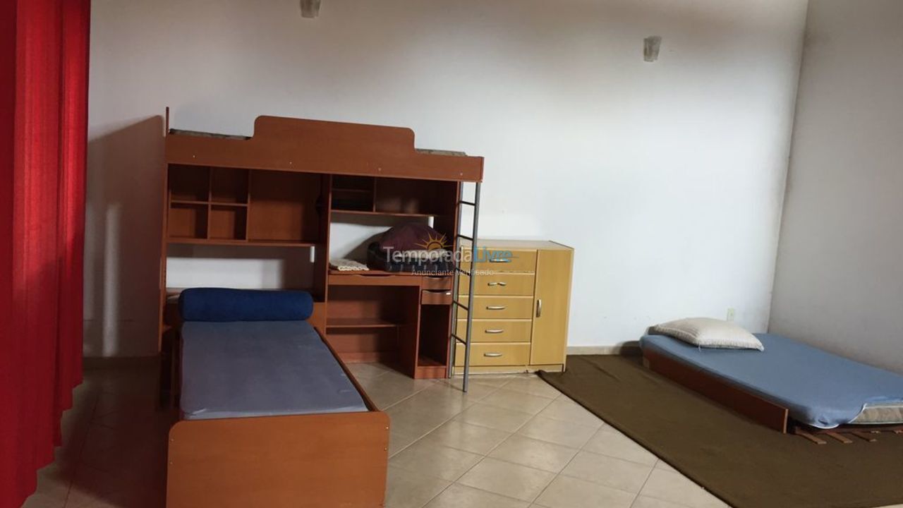 Casa para aluguel de temporada em águas de Lindóia (águas de Lindóia)