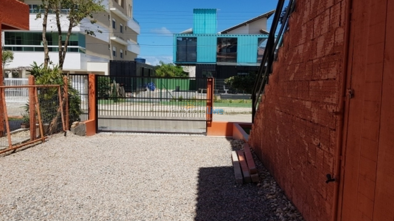 Casa para aluguel de temporada em Bombinhas (Mariscal)