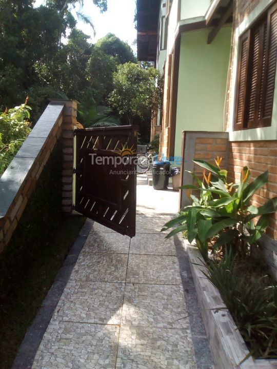 Casa para alquiler de vacaciones em São Sebastião (Praia da Jureia)