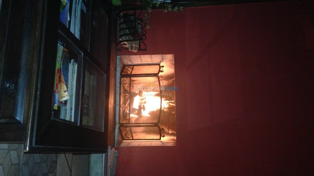 Casa para alquiler de vacaciones em São Sebastião (Praia da Jureia)