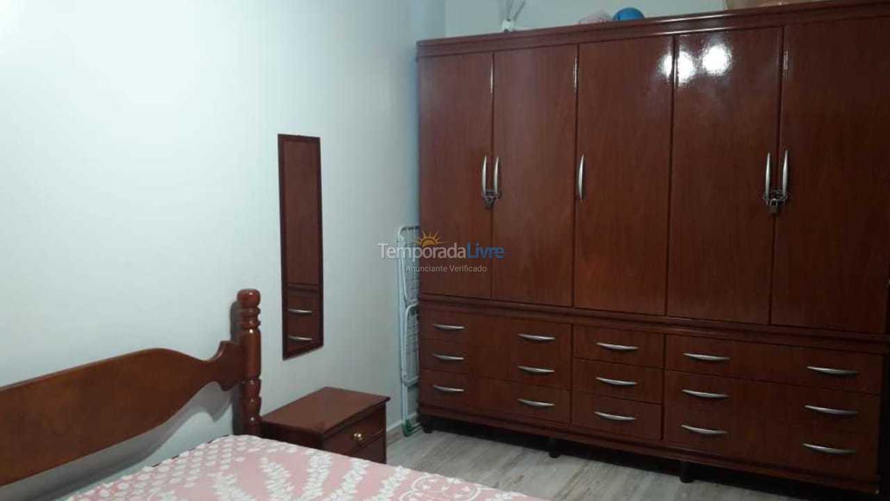 Apartamento para aluguel de temporada em Praia Grande (Guilhermina)