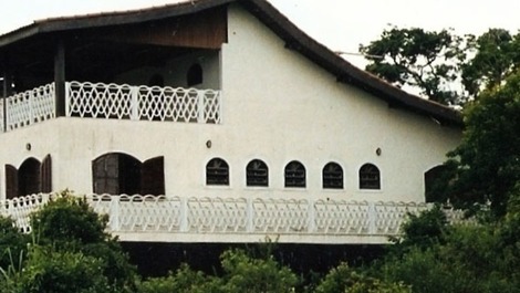 Lateral do 1/ 2 andares