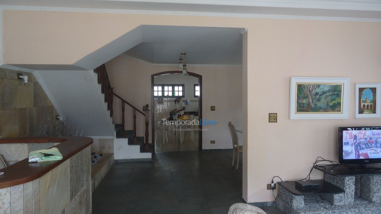 Casa para alquiler de vacaciones em Peruíbe (Praia de Guaraú)