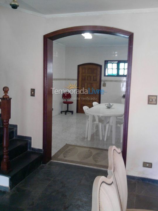 Casa para alquiler de vacaciones em Peruíbe (Praia de Guaraú)