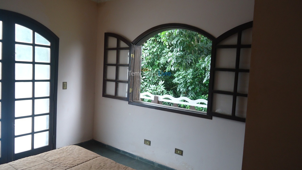 Casa para alquiler de vacaciones em Peruíbe (Praia de Guaraú)