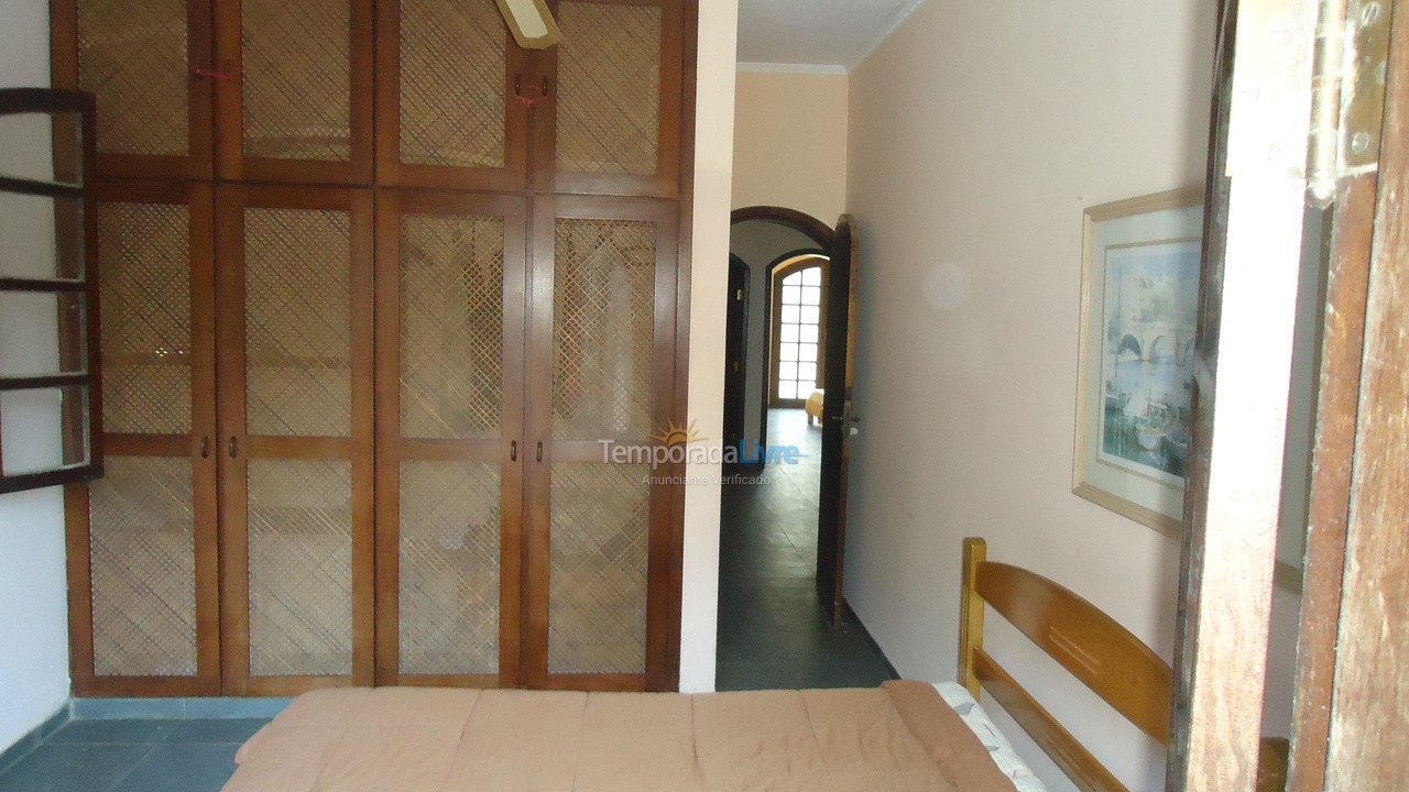 Casa para alquiler de vacaciones em Peruíbe (Praia de Guaraú)