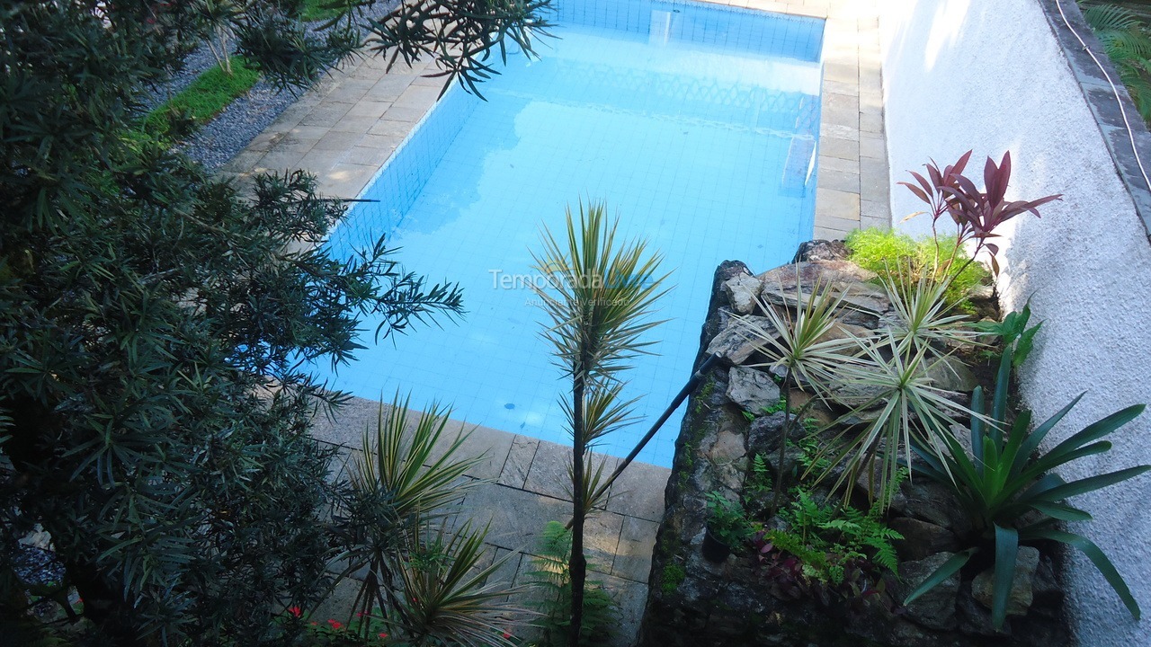 Casa para alquiler de vacaciones em Peruíbe (Praia de Guaraú)