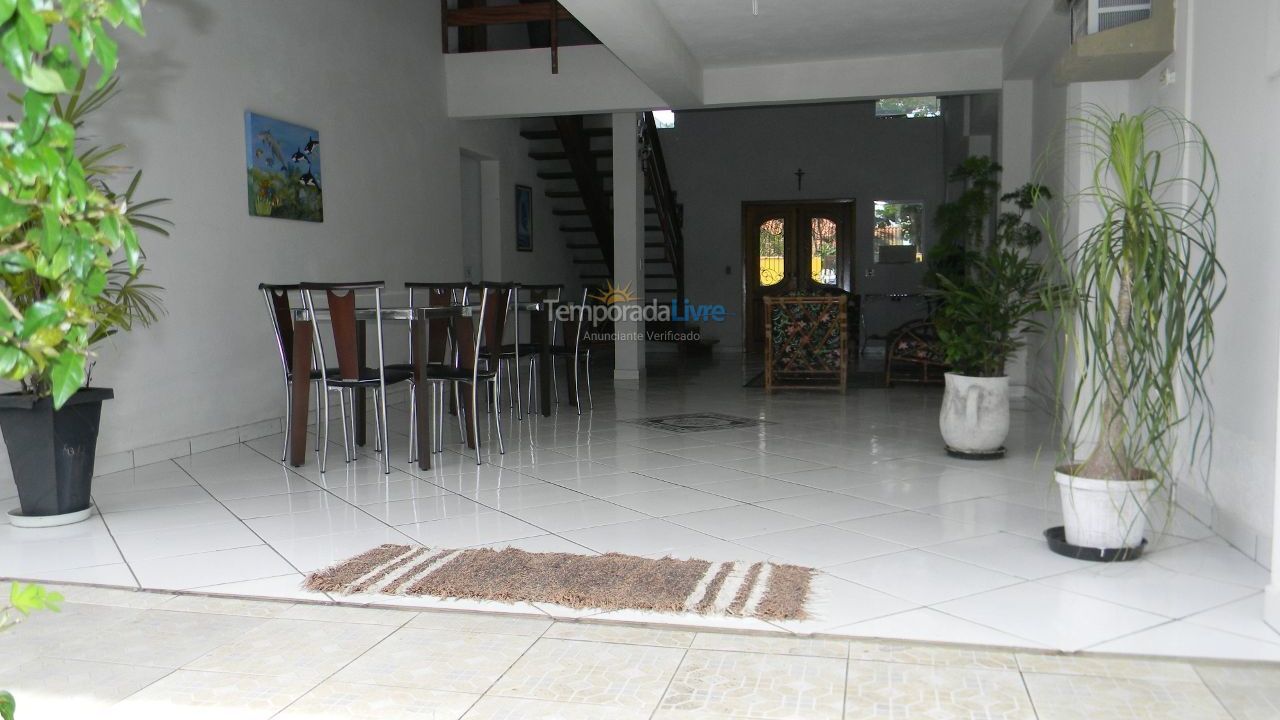 Apartamento para alquiler de vacaciones em Ubatuba (Praia das Toninhas)