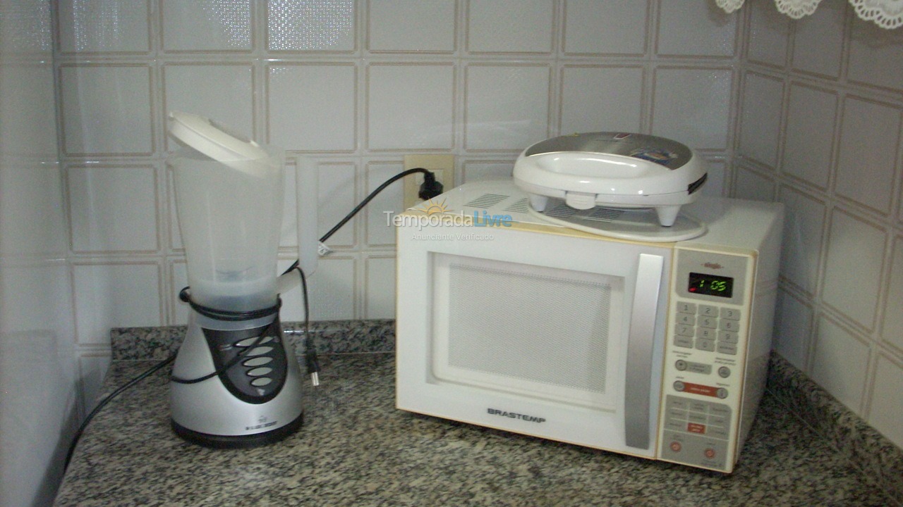 Apartamento para aluguel de temporada em Ubatuba (Praia das Toninhas)