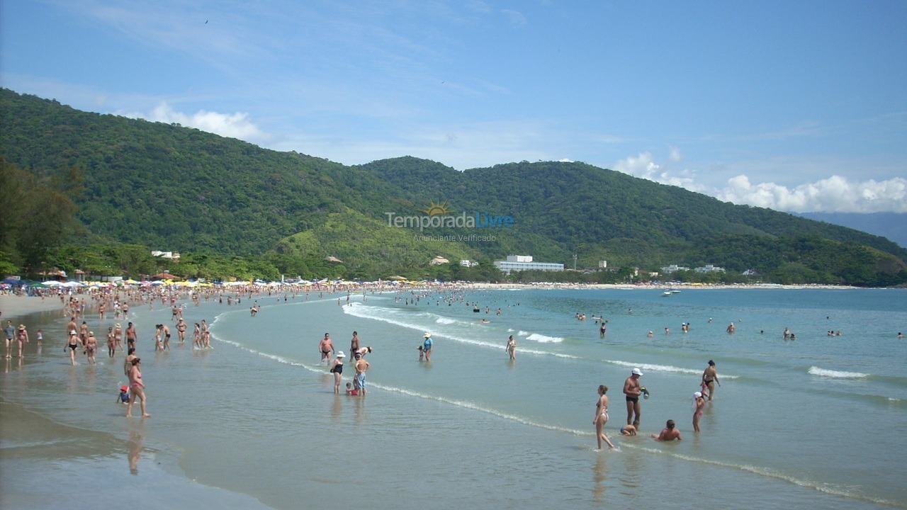 Apartamento para aluguel de temporada em Ubatuba (Praia das Toninhas)