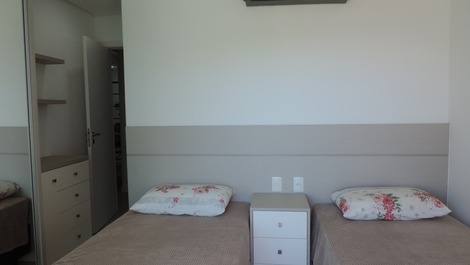 En Mariscal, dúplex de 3 habitaciones, a 30 metros del mar Ref.131