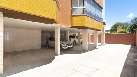 APARTAMENTO * 3 QUARTOS * 170 mts da Praia de Mariscal.