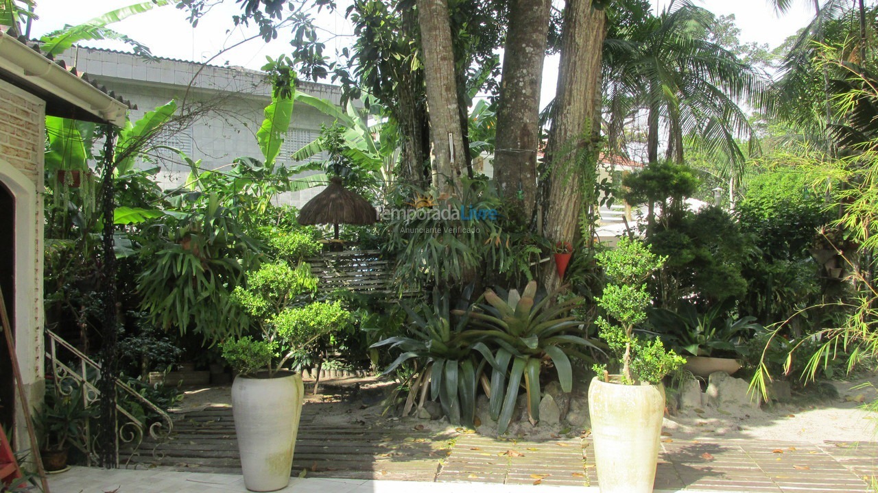 House for vacation rental in Bertioga (Praia de Guaratuba)