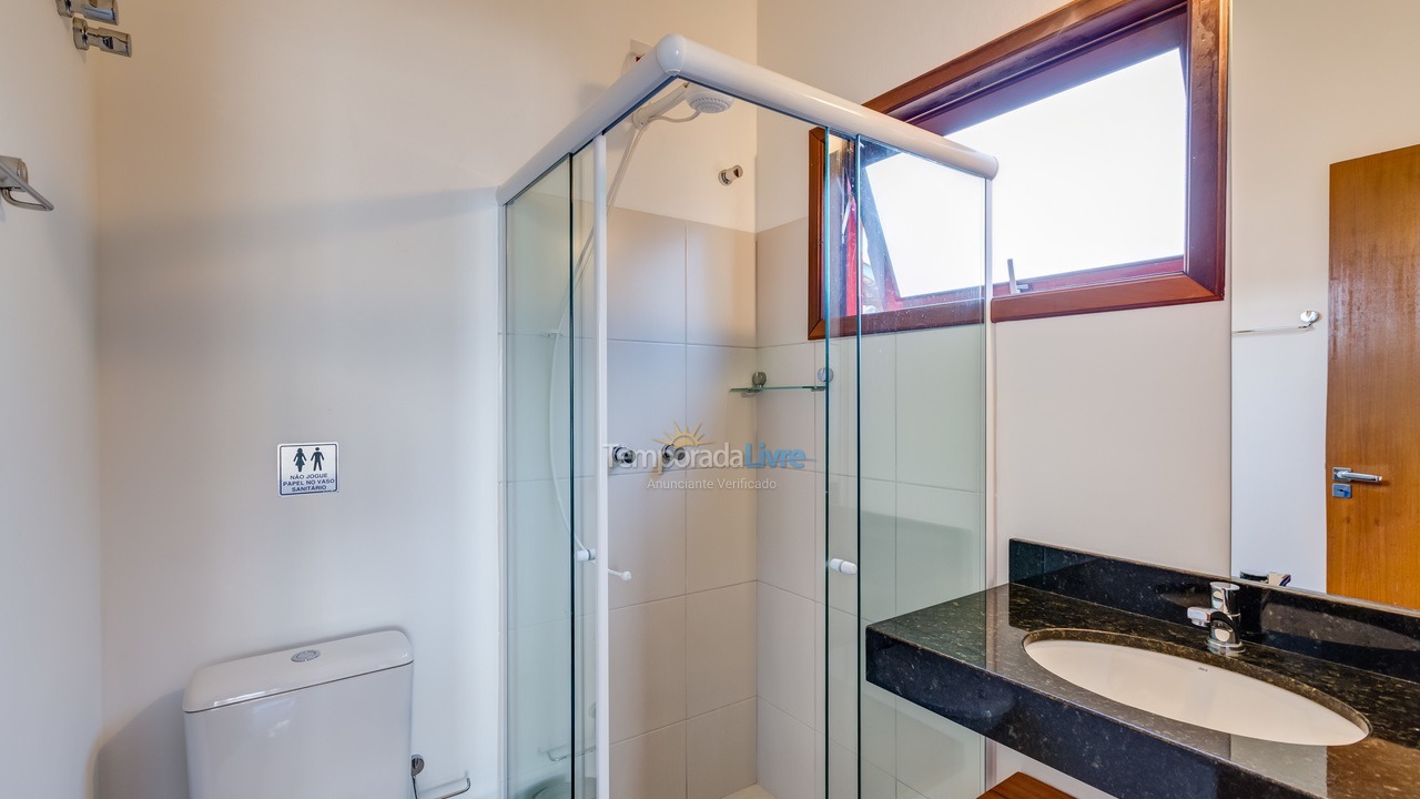 Casa para alquiler de vacaciones em Ubatuba (Praia do Lázaro)