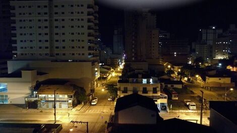 Vista noturna da sacada