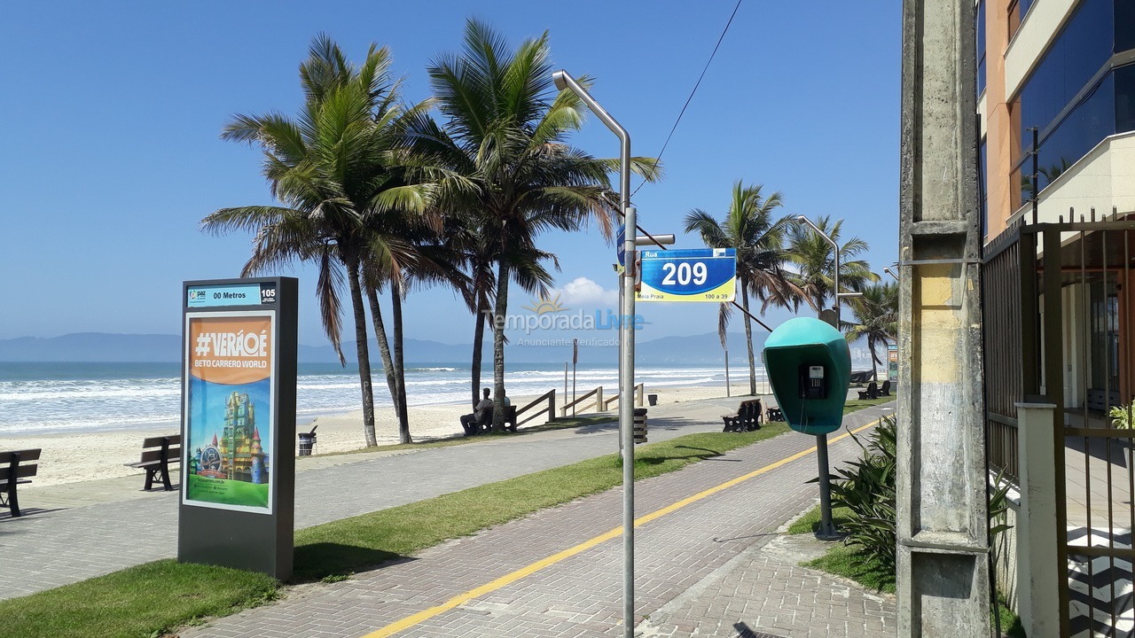 Apartment for vacation rental in Itapema (Meia Praia)