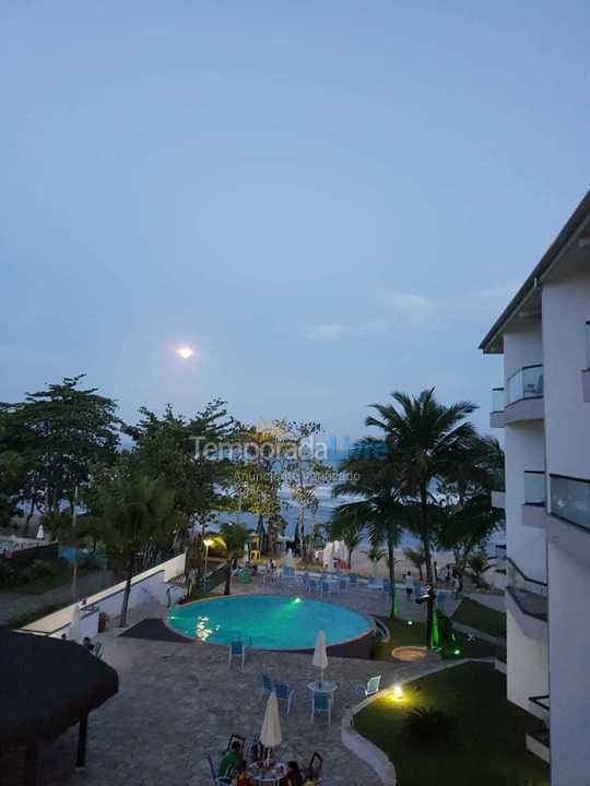 Apartamento para aluguel de temporada em Ubatuba (Praia das Toninhas)