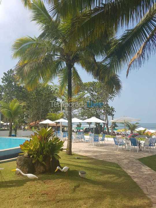 Apartamento para aluguel de temporada em Ubatuba (Praia das Toninhas)