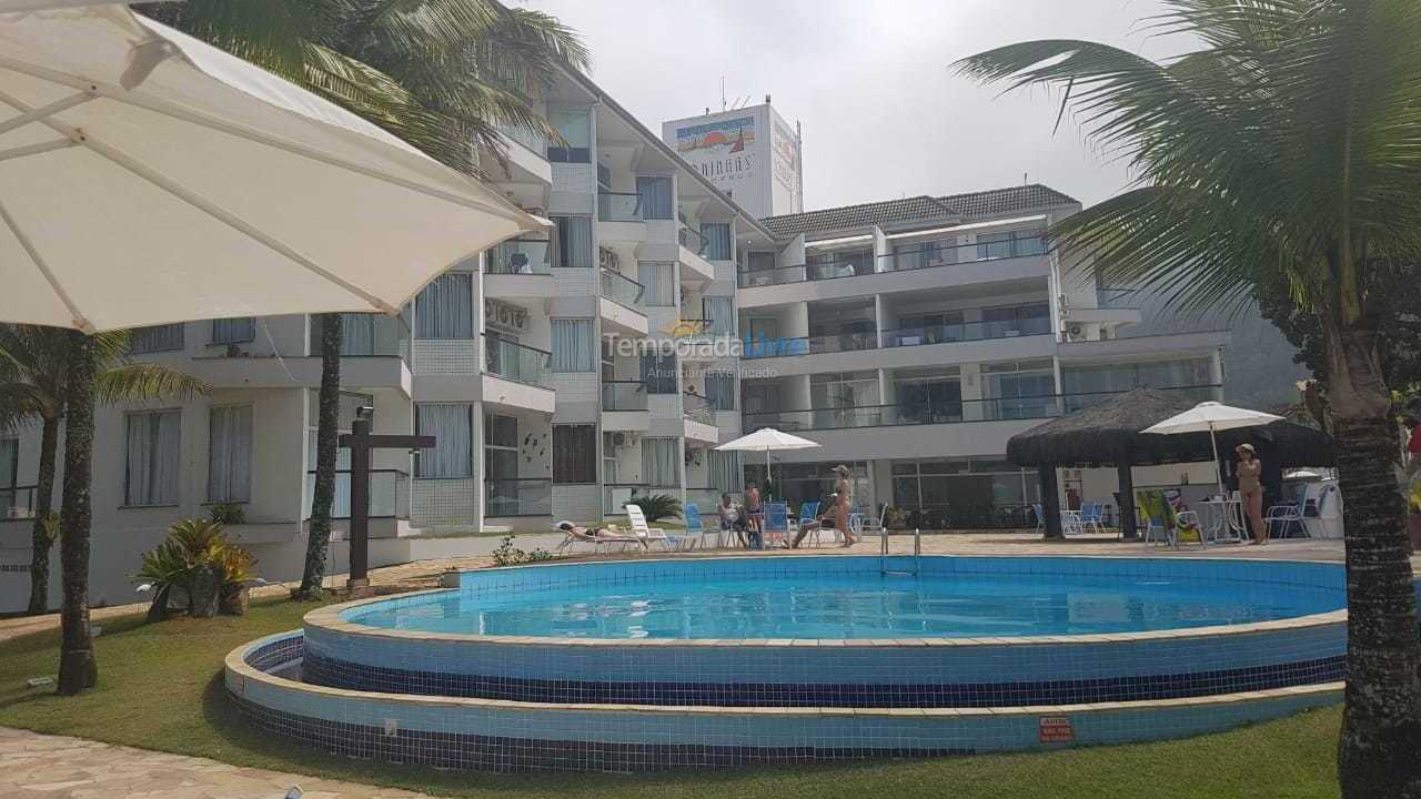 Apartamento para aluguel de temporada em Ubatuba (Praia das Toninhas)