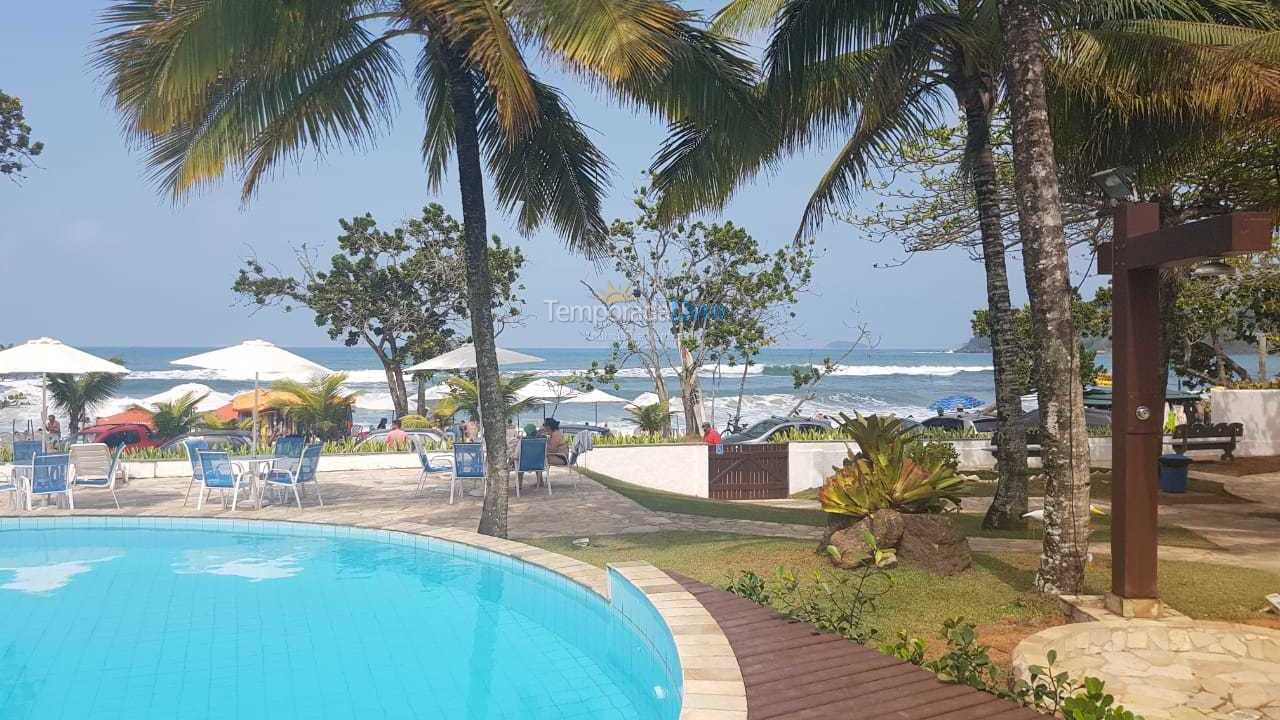 Apartamento para aluguel de temporada em Ubatuba (Praia das Toninhas)