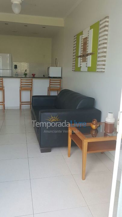 Apartamento para aluguel de temporada em Ubatuba (Praia das Toninhas)