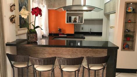 Apartamentos con piscina y WIFI a 17 km de Floripa a 50 metros de la playa