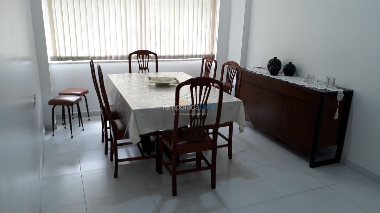 Casa para aluguel de temporada em Guarujá (Pitangueiras)