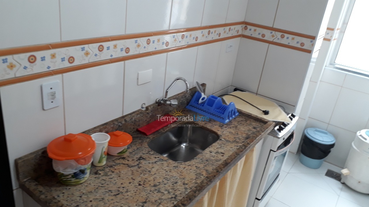 Casa para aluguel de temporada em Guarujá (Pitangueiras)