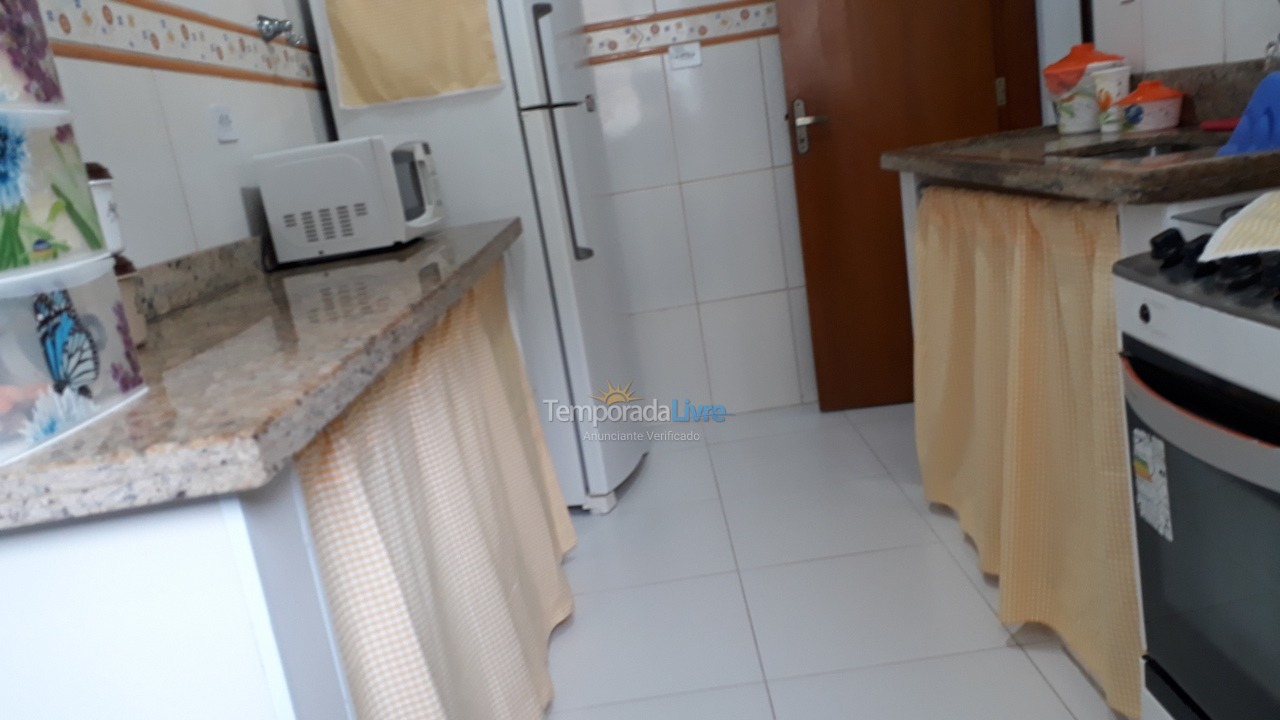 Casa para aluguel de temporada em Guarujá (Pitangueiras)