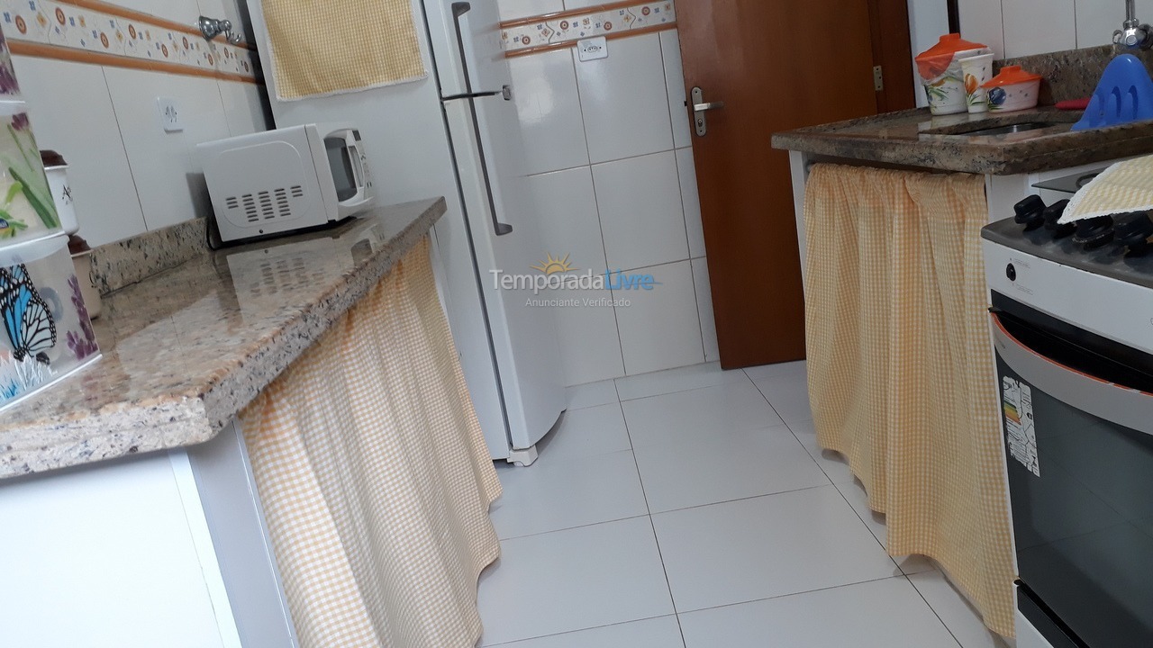 Casa para aluguel de temporada em Guarujá (Pitangueiras)