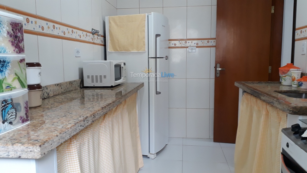 Casa para aluguel de temporada em Guarujá (Pitangueiras)