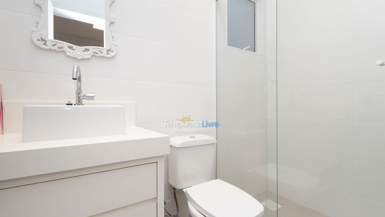 Apartment for vacation rental in Bombinhas (Praia de Bombinhas)