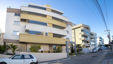 BEAUTIFUL COVERAGE WITH SWIMMING POOL (NEW), IN THE BEACH OF PUMPS