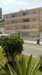 Apartamento na Guilhermina (Praia Grande)
