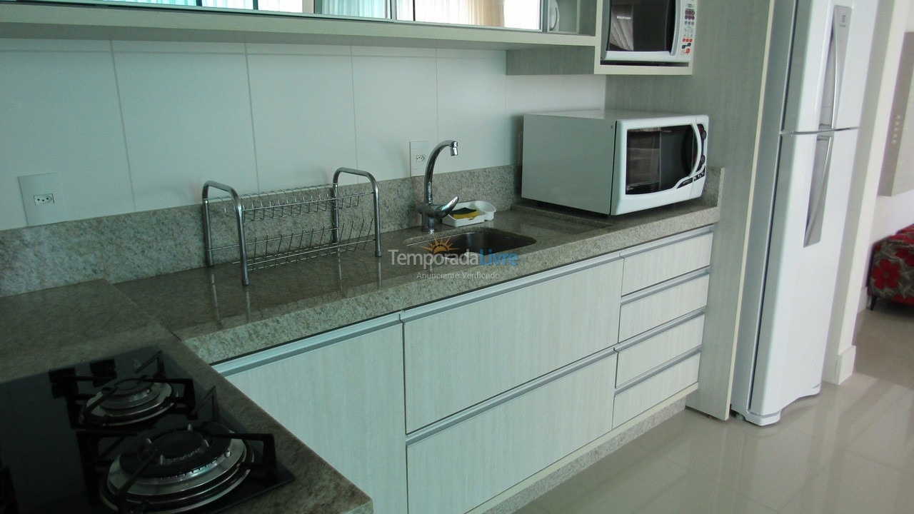 Apartment for vacation rental in Itapema (Meia Praia)