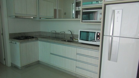 03 SUITES - QUADRA MAR - APTO TOP