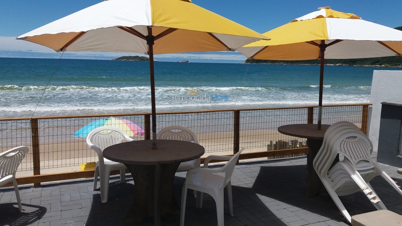 Apartamento para aluguel de temporada em Florianopolis (Praia dos Ingleses)