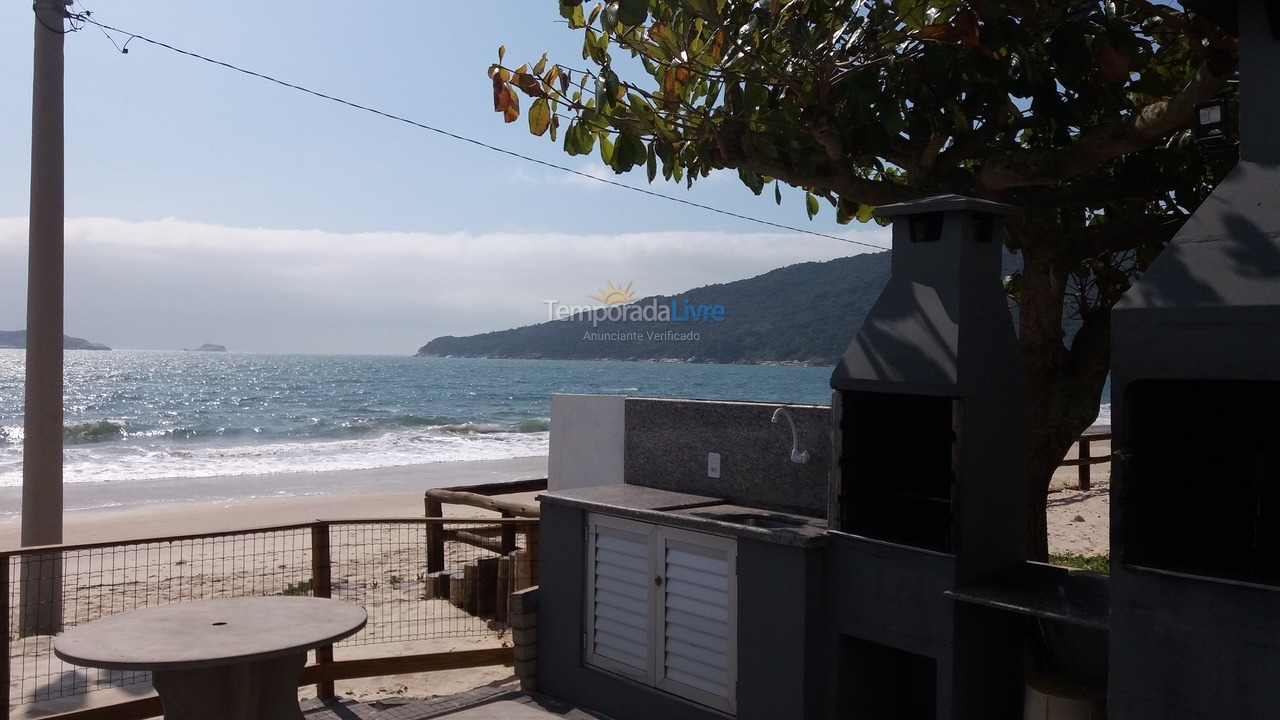 Apartamento para aluguel de temporada em Florianopolis (Praia dos Ingleses)