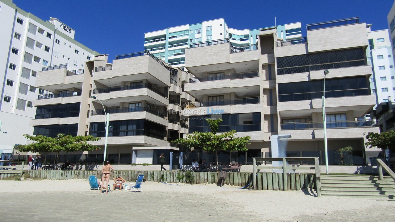 Apartamento para aluguel de temporada em Itapema (Meia Praia)