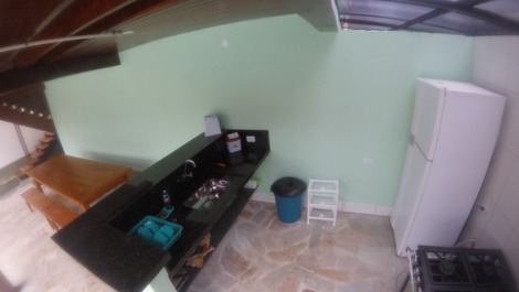 House with pool 50 meters from Maranduba Beach - 10 to 30 people