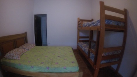 House with pool 50 meters from Maranduba Beach - 10 to 30 people