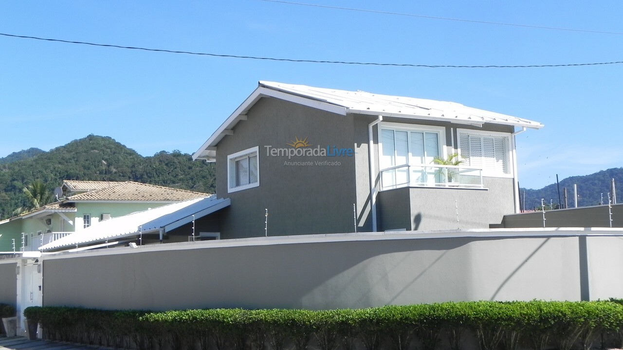 Casa para alquiler de vacaciones em Ubatuba (Praia Grande)