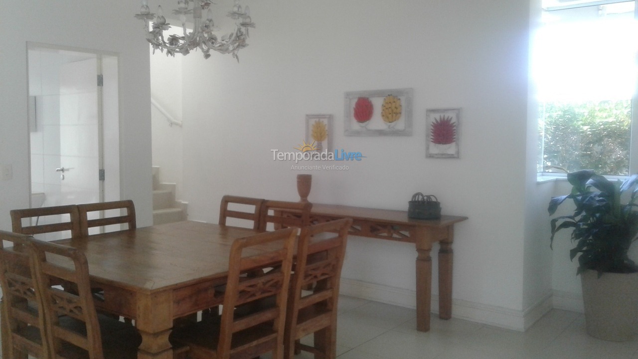 Casa para alquiler de vacaciones em Ubatuba (Praia Grande)