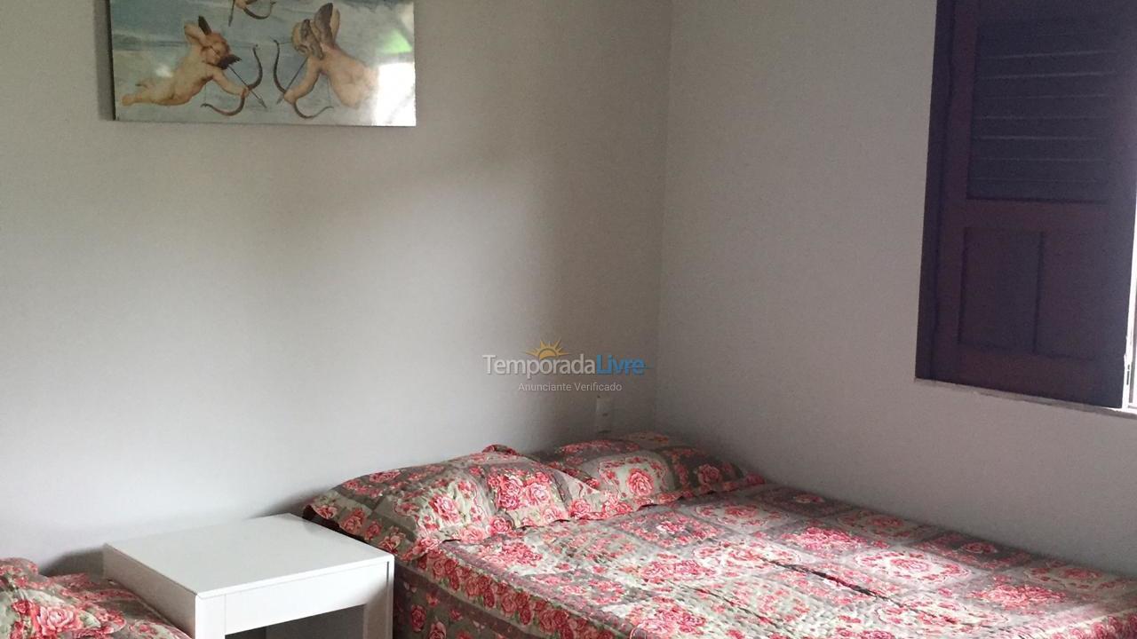 Casa para aluguel de temporada em Camaçari (Praia de Guarajuba)