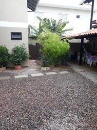 Casa de 3 quartos à 180 m da Praia de Mariscal (Residencial Magali)