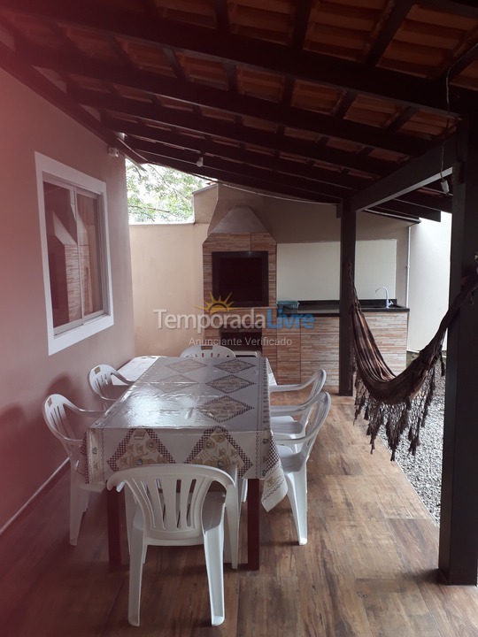 Casa para aluguel de temporada em Bombinhas (Mariscal)