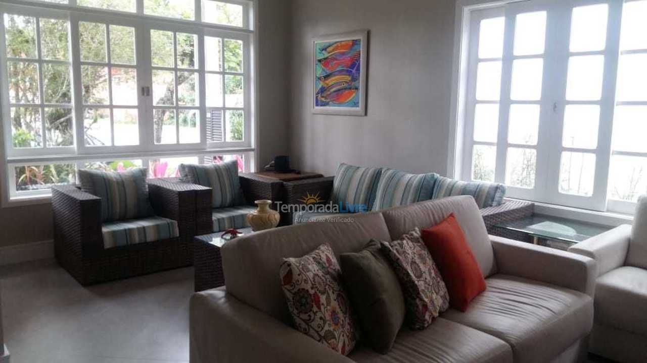 Casa para aluguel de temporada em Bertioga (Riviera de São Lourenço)