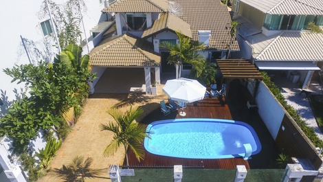 In Mariscal high standard house with 4 bedrooms and swimming pool Ref.13