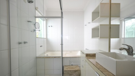 In Mariscal high standard house with 4 bedrooms and swimming pool Ref.13