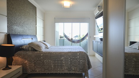 In Mariscal high standard house with 4 bedrooms and swimming pool Ref.13